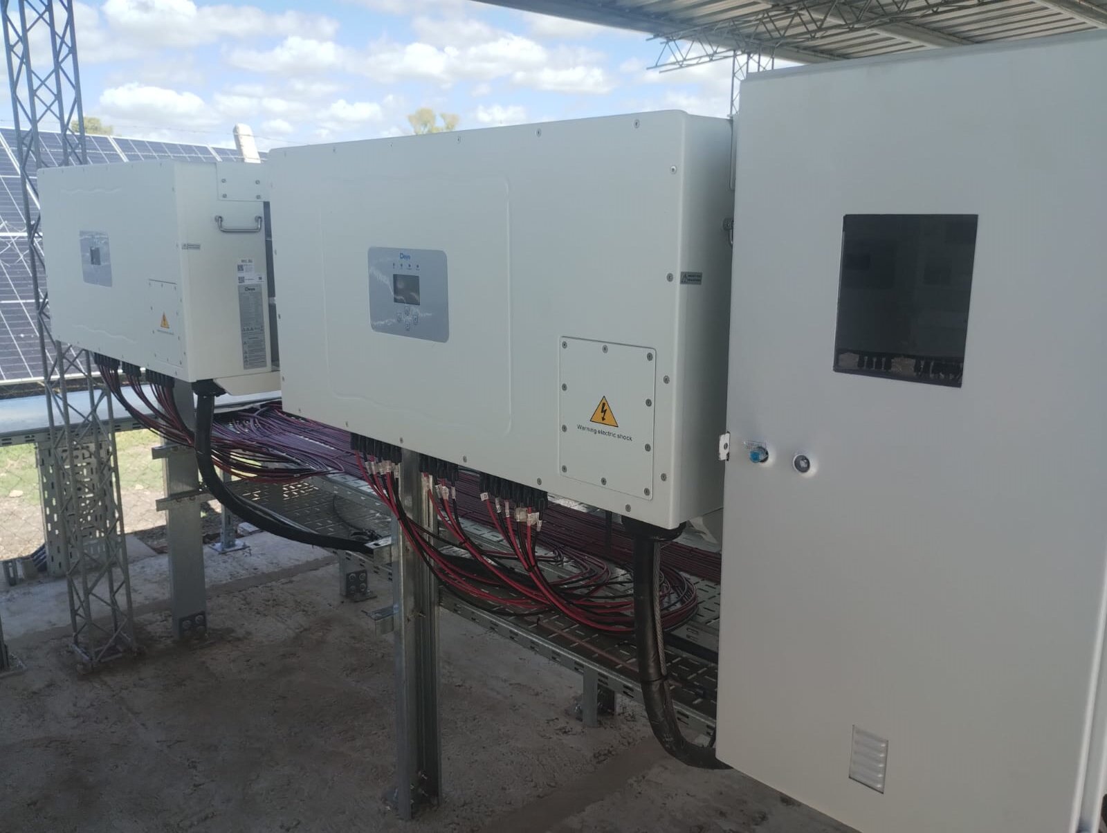 Suness power Argentina on grid project 2mw 400vac grid tied solar system.jpeg